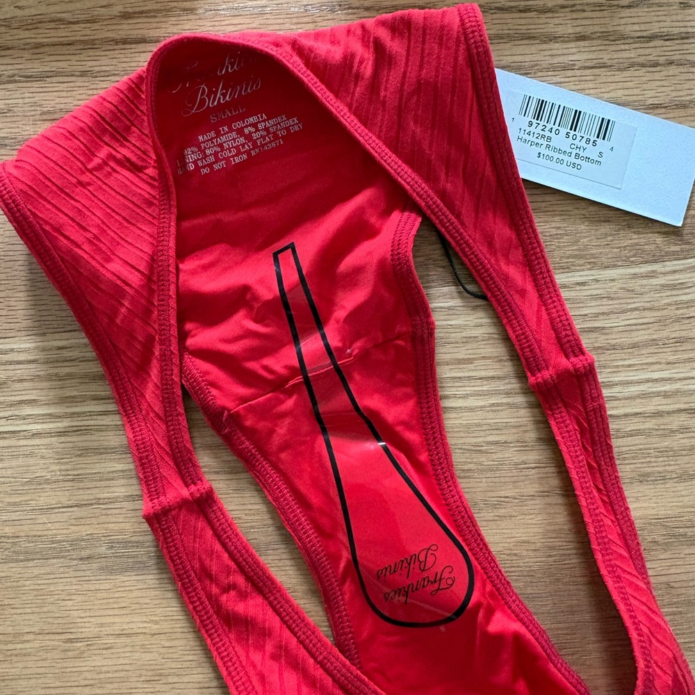 Frankie’s bikinis red set - Picture 3 of 5